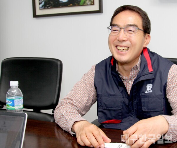 김동준 평화발레오 노동조합 위원장은 노조원들에게 일곱 번이나 리더로 인정받았다.